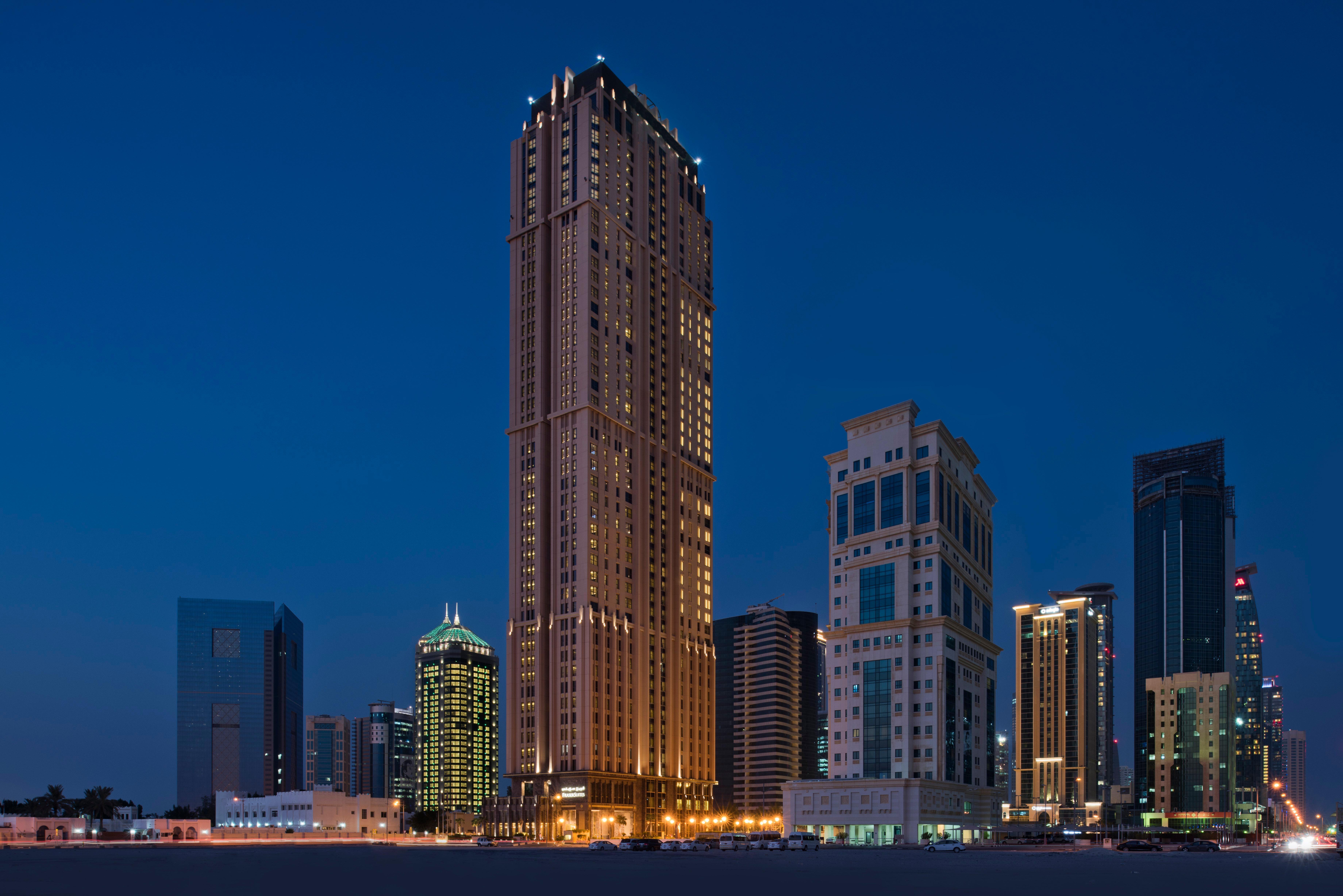 Voco Doha West Bay Suites, An Ihg Hotel Esterno foto